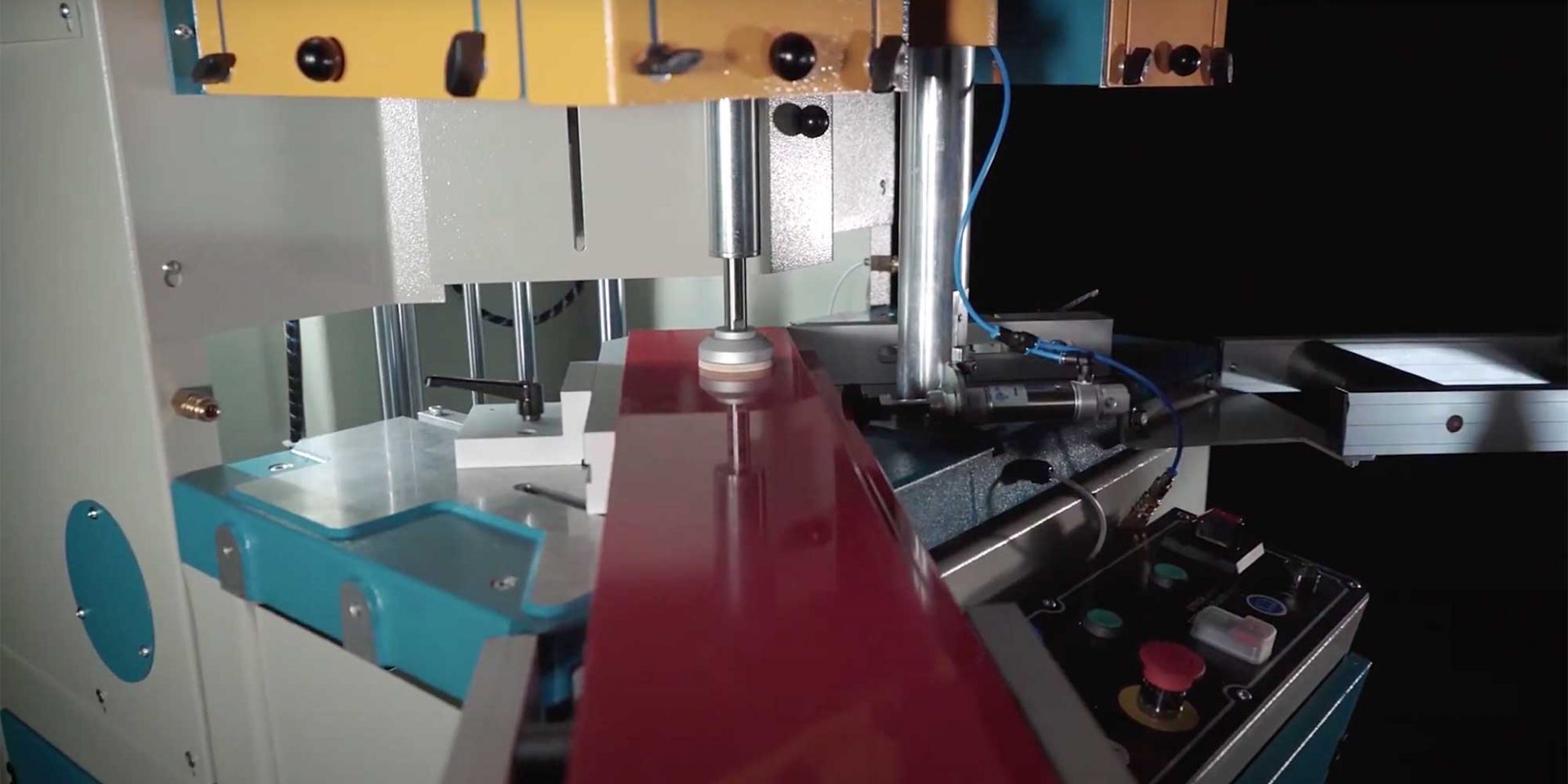 VK 420 – V Cutting & 90° End Notching Machine